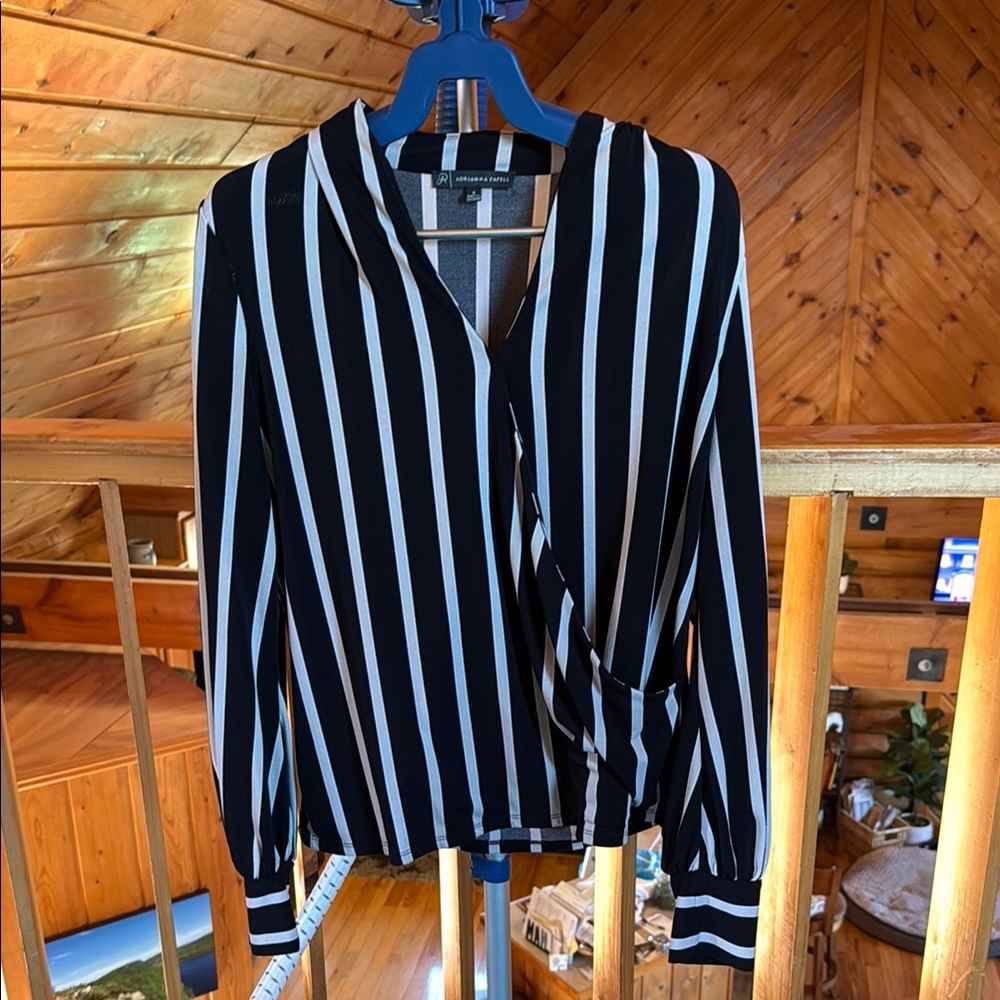 ⭐️Adrianna Papell Black, White and Taupe Striped Blouse sz S